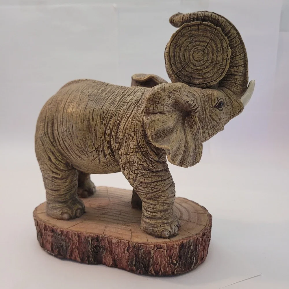 W.F. Elephant Figurine Desk‎ Clock Adult Quartz Wildlife Resin Decor